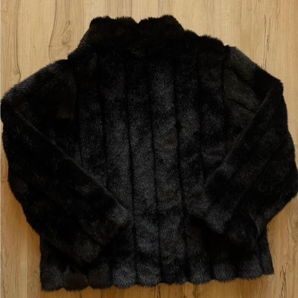Elegant Black Faux Fur Jacket fits like a large - Picture 5 of 5